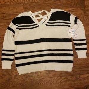REV- Aru Lace Up Back Cotton Pullover Sweater